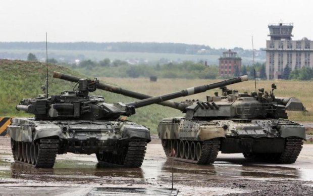 Базу путинских танков засекли возле передовой