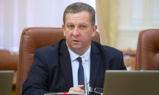 Маразмам министра-диетолога Ревы нашли интересное объяснение