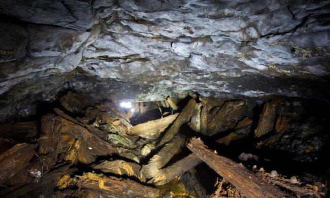 На українській шахті стався обвал