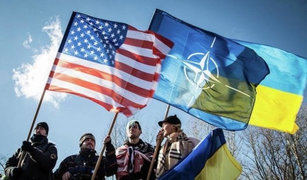 Українці не визначились зі вступом в НАТО: соцопитування