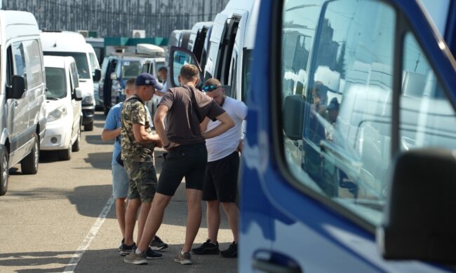 Украинско-польская граница: очередь из автомобилей