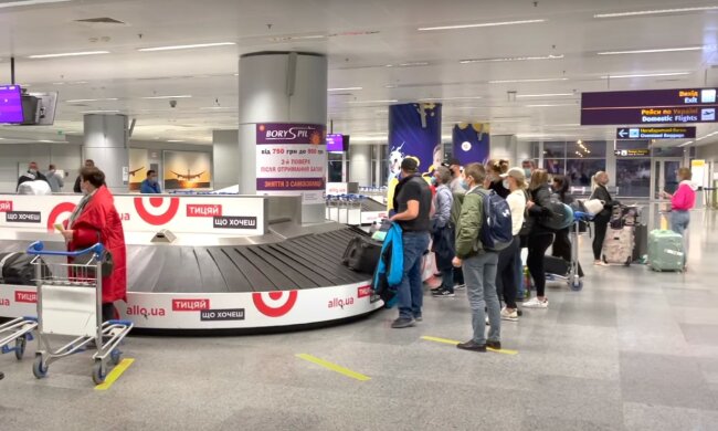 аеропорт, скріншот з відео