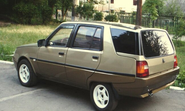 "Славута" универсал, скриншот: YouTube