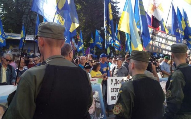 Знаете, что делать: украинцев позвали на очную ставку с депутатами