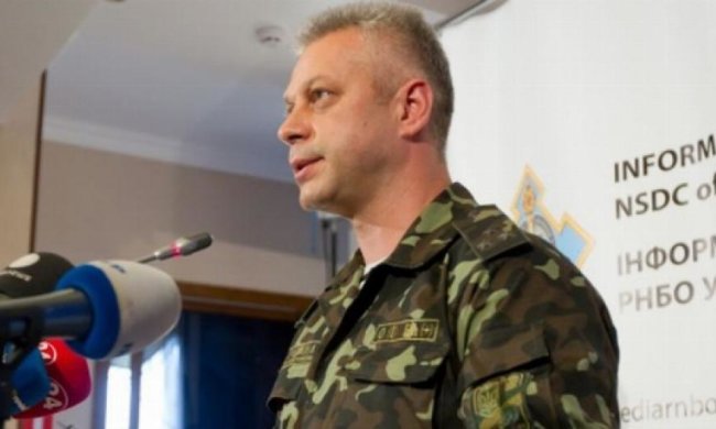 Трое военнослужащих подорвались на фугасе в зоне АТО