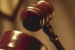 Двом вчителям-педофілам скасували вирок в Індонезії