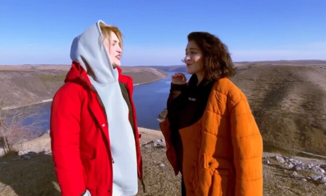 Вера Кекелия и Марта Адамчук из "Женского квартала" отправили украинцев к ангелам: "У поля край села"