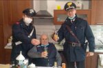 Пенсионер вызвал полицейских на рождество, фото: Прикарпатье Online