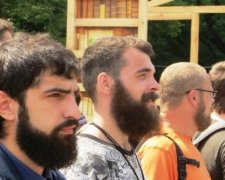 В Харькове прошел парад бородачей