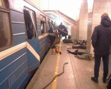 Теракт в метро Пітера обростає новими подробицями