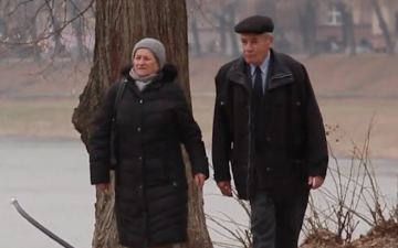 Пенсіонери. Фото: скрін youtube