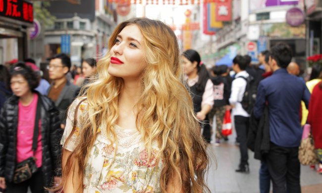 Тодоренко боится показать фигуру после родов, но фанаты узнали, что под платьем