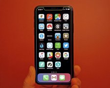 Apple представила суперчехол для iPhone по цене смартфона