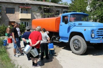 Киянам доведеться сидіти без води, терміново робіть запаси: кому не пощастить
