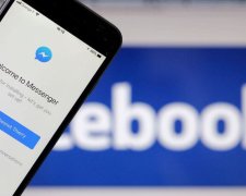 Facebook внедрила темную тему