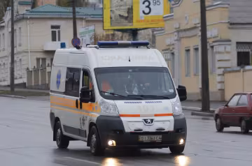 В Днепре домушник пытался скрыться от полиции на "скорой"