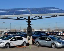 У Мінінфраструктури поділилися податковими планами на електромобілі
