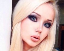 "Очень увлажняет": одесская Барби влезла во что-то коричневое