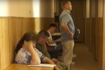 Адвокат объяснил, почему можно не бояться повесток через родственников: "Кого? За что?"