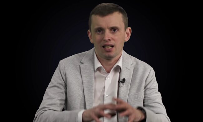 Руслан Бортник