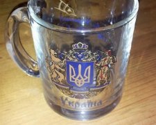 Российский завод штампует "бандеровские" чашки (фото)