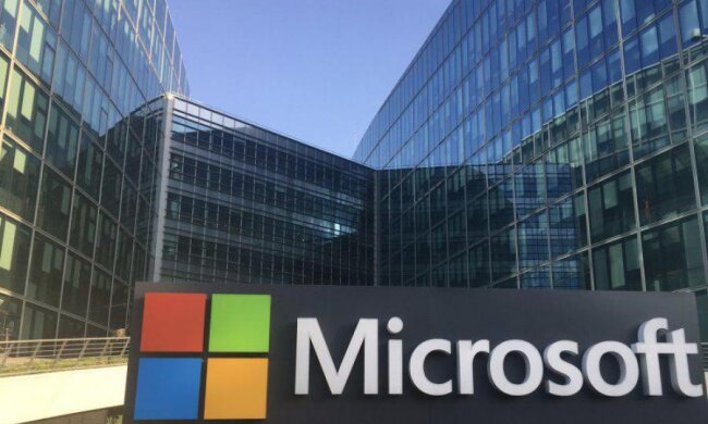 Шутки Microsoft и Sony взбесили геймеров