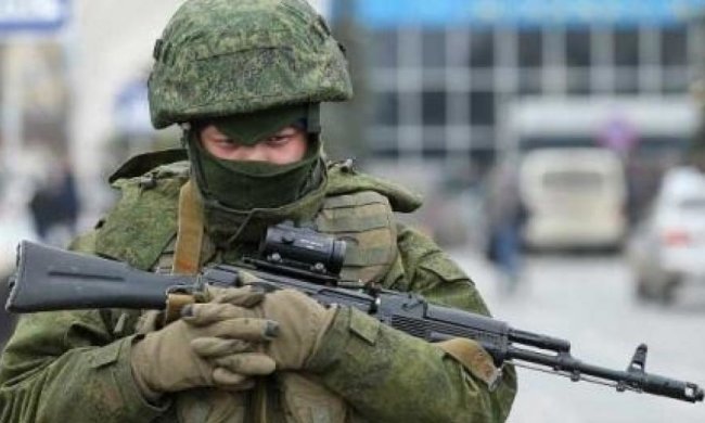 Війна на порозі: окупанти палять з "Градів" і тягнуть техніку