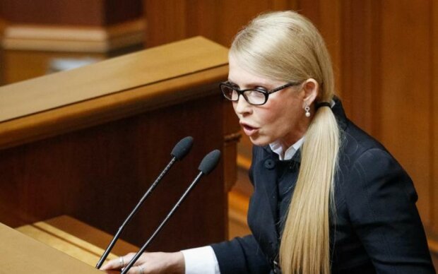 День народження Тимошенко: як змінювався її стиль