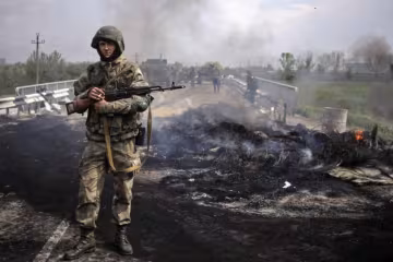 Свободу слова "партия войны" понимает очень своеобразно, — Алексей Калиниченко 