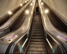 Поручні московського метро стали небезпечними