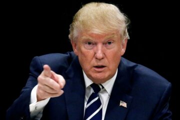 Самовідвід генпрокурора США: Трамп назвав демократів мисливцями на відьом