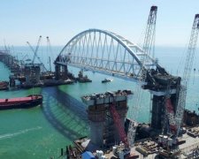"Будівництво століття": з'явилися сумні кадри Керченського мосту