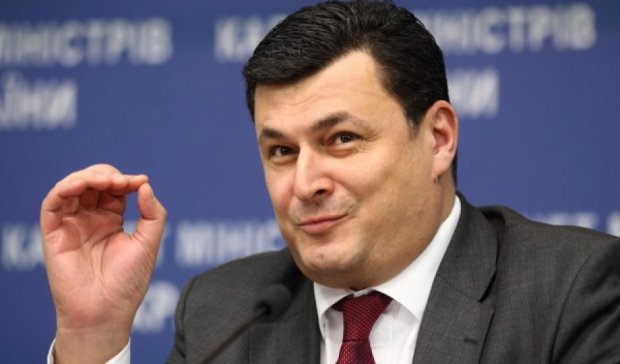 Квиташвили просит суд запретить Яценюку проверять его 