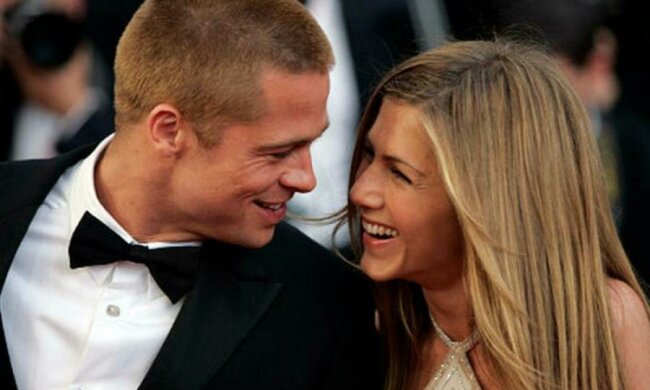 Пітт запропонував Еністон завести дітей