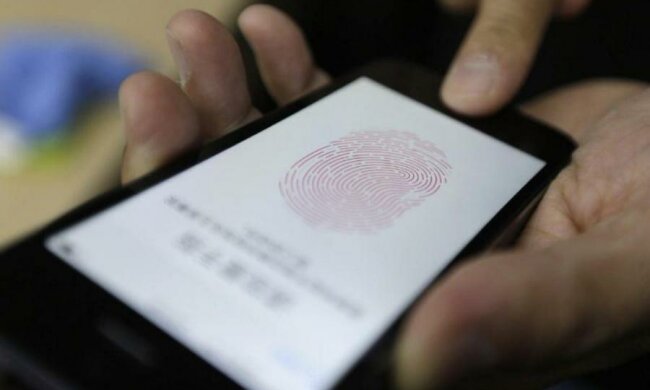 Apple обзаздриться: сканер пальців помістили всередину смартфона