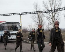 Тука розповів про зупинку "віджатих" бойовиками підприємств