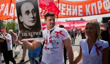 Семимильными шагами: как Россия повторяет путь "совка"