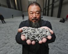 Китайському художнику не продали конструктор Lego