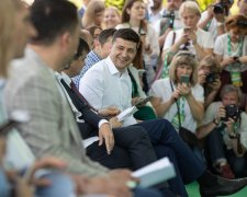 Зеленский на съезде "Слуги народа" обратился к Порошенко: "Готовим нокаут"