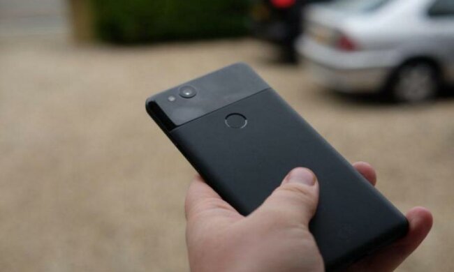 Pixel 2 XL: Google признала большую ошибку