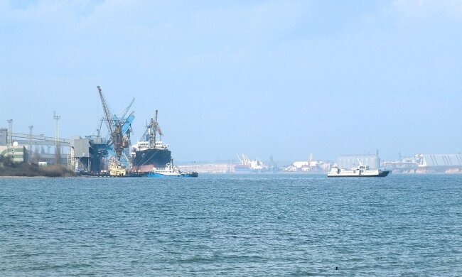 Порт "Південний"