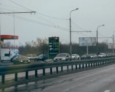 Черга на АЗС, фото: Informator