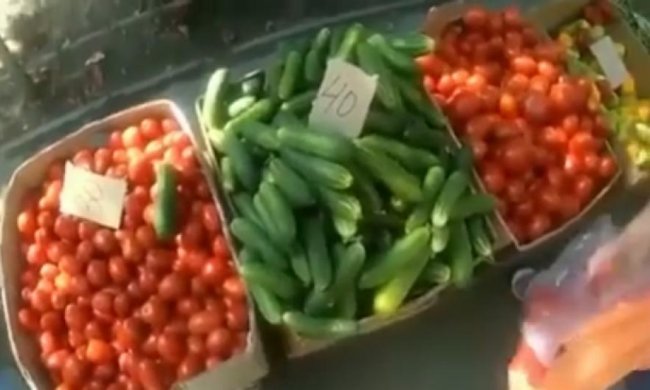Продуктів в Криму не поменшало, але ціни злетіли