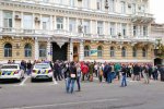 Одесситы разнесли скандального претендента на мандат: "С понтами - на выход"