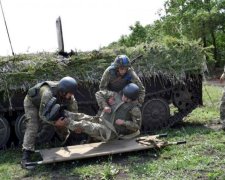 Обострение на Донбассе: Украина бьет во все колокола