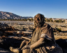 Его прозвали "грязнулей": история человека, который не мылся 60 лет