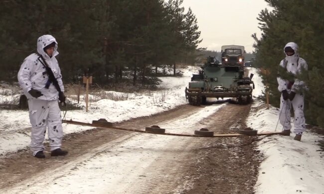 Воїни ЗСУ вдосконалили навички з мінної безпеки: головне правило - не лізь