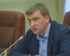Кабмін заблокував $1,4 млрд "сім'ї Януковича"