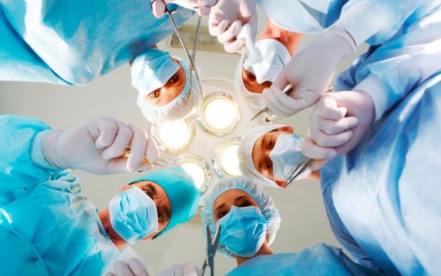 Пацієнтка транслювала хірургічну операцію у соцмережах