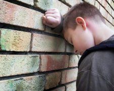 На Хмельнитчине лицеист затащил в кусты школьника